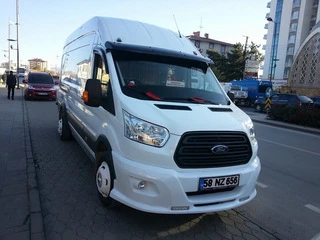 Козирьок на лобове скло (чорний глянець, 5мм) для Ford Transit 2014- рр