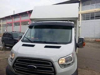 Козирьок на лобове скло (чорний глянець, 5мм) для Ford Transit 2014- рр