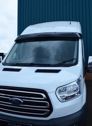 Козирьок на лобове скло (чорний глянець, 5мм) для Ford Transit 2014- рр