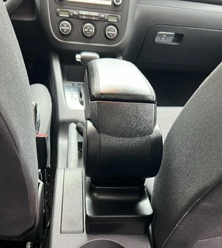 Підлокітник (у ключницю) для Volkswagen Golf 5