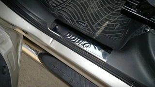 Накладки на внутрішні пороги (Omsa, нерж.) 3 двері для Fiat Doblo I 2005-2010 рр