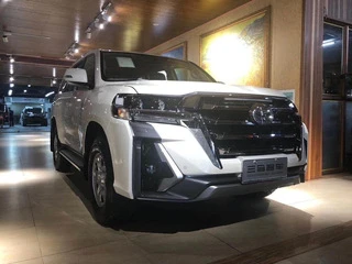 Комплект обвісів 2016-2025 (Limgeni) для Toyota Land Cruiser 200