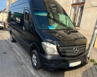 Передня лип накладка 2013-2018 (ABS) для Mercedes Sprinter W906 рр