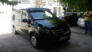 Козирьок на лобове скло (чорний глянець, 5мм) для Mercedes Vito / V-class W447 2014- рр