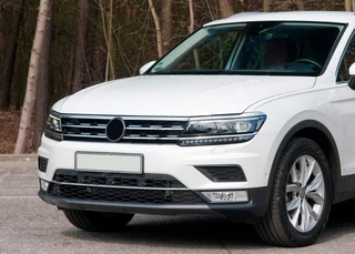 Накладки на кант решітку і фари 2016-2020 (3 шт, нерж) для Volkswagen Tiguan рр