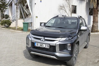 Дефлектор капота (2019-2025, EuroCap) для Mitsubishi L200 рр
