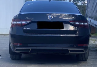 Накладки на торець бамперу Carmos (3 шт, нерж) для Skoda Superb 2015-2024 рр