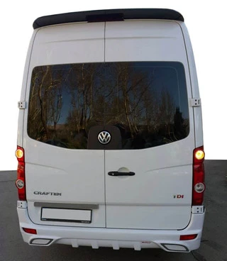 Накладка на задній бампер V2 (під фарбування) для Volkswagen Crafter 2006-2016 рр