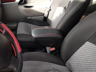 Універсальний підлокітник (чорний із червоним)