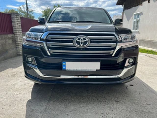 Комплект обвісів 2016-2025 (Executive 2019) Білий колір для Toyota Land Cruiser 200