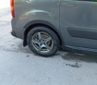 Накладки на арки (4 шт, чорні) 2 бокових дверей, Пластик для Citroen Berlingo 2008-2018 рр