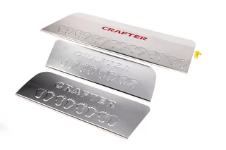 Накладки на внутрішні пороги (LED) Червона для Volkswagen Crafter 2006-2016 рр