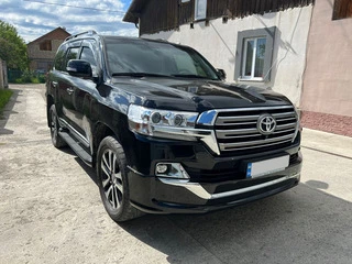 Комплект обвісів 2016-2025 (Executive 2019) Білий колір для Toyota Land Cruiser 200