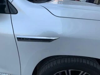 Комплект шильдиків під карбон (4 шт) для Lexus LX570/450d