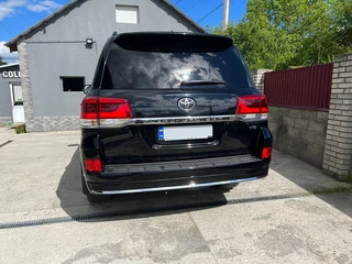 Комплект обвісів 2016-2025 (Executive 2019) Білий колір для Toyota Land Cruiser 200