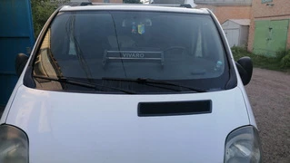 Полиця на панель (2001-2010, Чорна з червоною ниткою) для Opel Vivaro рр