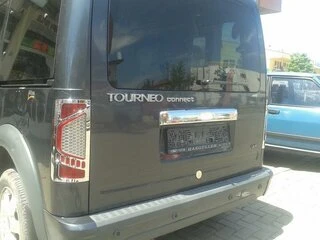 Накладки на стопи варіант №1 (2 шт, пласт) для Ford Connect 2010-2013 рр