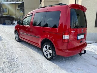 Спойлер Anatomik V1 (під фарбування) для Volkswagen Caddy 2004-2010 рр