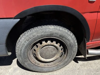 Накладки на арки (4 шт, чорні) ABS пластик для Mercedes Vito W638 1996-2003 рр