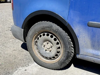 Накладки на арки (чорний мат) Коротка база, 1 зсувні двері (метал) для Volkswagen Caddy 2004-2010 рр