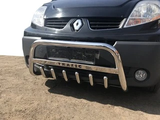 Кенгурятник WT003-4 (нерж.) З написом для Renault Trafic 2001-2015 рр