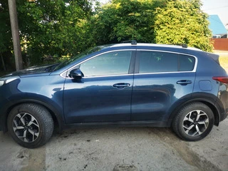 Поперечний багажник на інтегровані рейлінги під ключ (2 шт) Чорний для Kia Sportage 2015-2021 рр