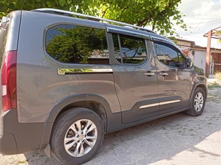 Молдинги здвіжної дверки (2 шт., нерж) для Peugeot Partner/Rifter 2019- рр