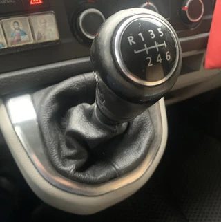 Шкіряний чохол КПП для Volkswagen T6