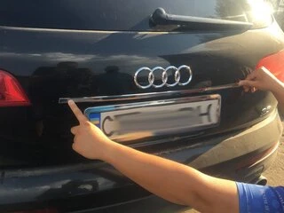 Хром планка над номером Carmos (нерж) для Ауди Q7 2005-2015 рр