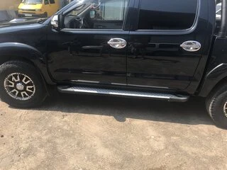 Бокові пороги Allmond Grey (2 шт., алюміній) для Toyota Hilux 2006-2015 рр