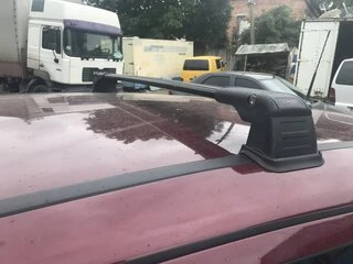 Перемичка в штатні місця (2 шт, під ключ) Чорний для Mercedes B-class W245 2005-2011 рр