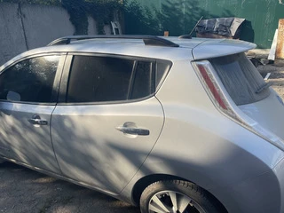 Рейлінги Skyport (чорні) для Nissan Leaf 2010-2017 рр