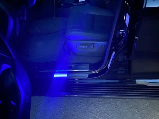Накладки на дверні пороги з підсвічуванням (4 шт) для Toyota Land Cruiser 200