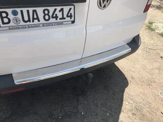 Накладка на задній бампер із загином (Carmos V1, сталь) для Volkswagen T5 2010-2015 рр