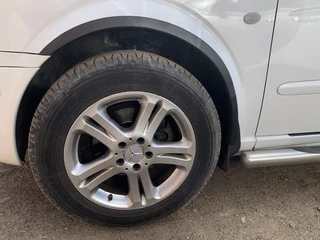 Накладки на арки (4 шт, чорні) для Mercedes Vito W639 2004-2014 рр