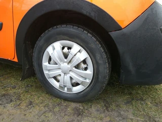 Накладки на арки (4 шт, чорні) 2012-2019, металеві для Renault Kangoo рр