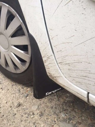 Передні бризковики Туреччина (2 шт) для Renault Kangoo 2008-2020 рр