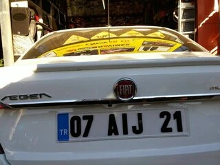 Спойлер під фарбування (скловолокно) для Fiat Tipo 2016- рр