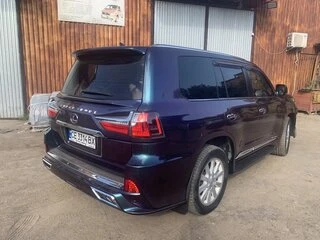 Комплект обвісів (TRD Sport 2017-2020) Білий колір для Lexus LX570/450d