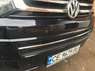 Накладка на решітку бампера (нерж) Carmos - турецька сталь для Volkswagen T5 2010-2015 рр