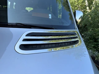 Накладки на повітрозабірник OmsaLine (2 шт., нерж) для Mercedes Sprinter W907/W910 2018- рр