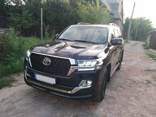 Передні фари 2016-2025 (LX-Design) для Toyota Land Cruiser 200