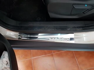 Накладки на пороги OmsaLine (4 шт, нерж) для Ford Courier 2014-2023 рр