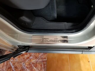 Накладки на пороги OmsaLine (4 шт, нерж) для Ford Courier 2014-2023 рр