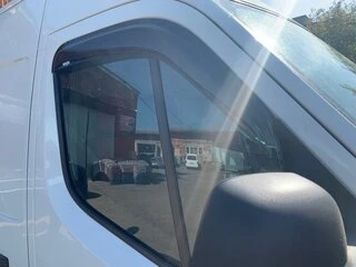 Вітровики (2 шт, Niken) для Opel Movano 2010-2021 рр