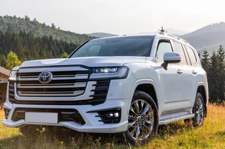 Комплект обвісів GXR Чорний колір для Toyota Land Cruiser 300