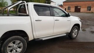 Бокові пороги Allmond Grey (2 шт., алюміній) для Toyota Hilux 2015- рр