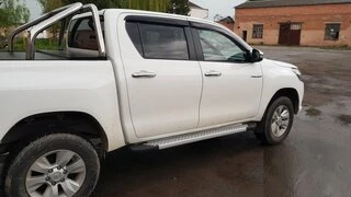 Бокові пороги Allmond Grey (2 шт., алюміній) для Toyota Hilux 2015- рр