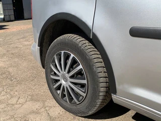 Накладки на арки (чорний мат) Коротка база, 2 бічних (метал) для Volkswagen Caddy 2010-2015 рр