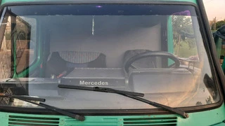 Полиця на панель (Сіра з сірою ниткою) для Mercedes T1 (207-410)